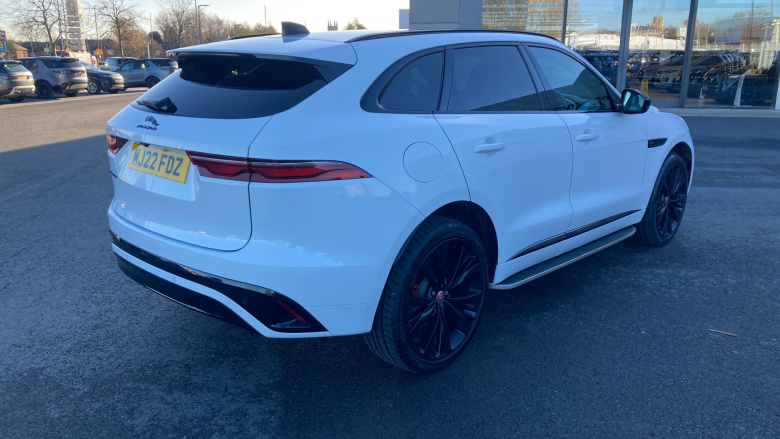 Jaguar F-Pace 2.0 D200 R-Dynamic Black 5dr Auto AWD Diesel Estate